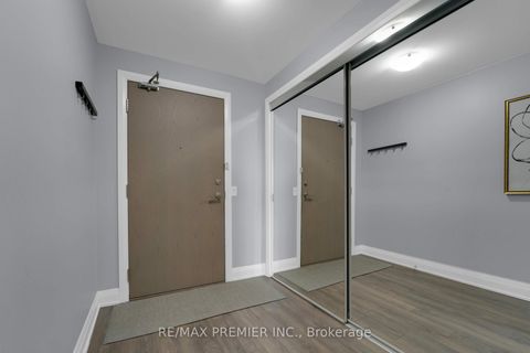 Photo 1 at 426 - 4800 Highway 7, East Woodbridge, Vaughan