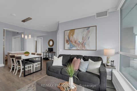Photo 11 at 426 - 4800 Highway 7, East Woodbridge, Vaughan
