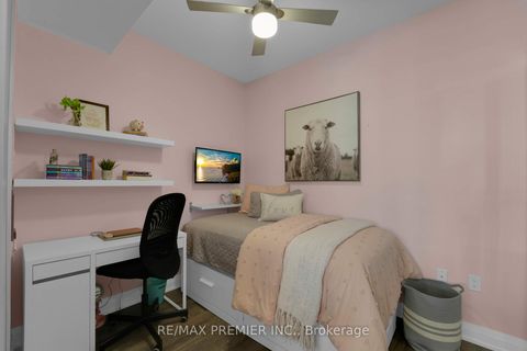 Photo 14 at 426 - 4800 Highway 7, East Woodbridge, Vaughan