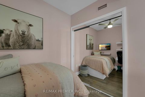 Photo 15 at 426 - 4800 Highway 7, East Woodbridge, Vaughan Photo 15 at 426 - 4800 Highway 7, East Woodbridge, Vaughan