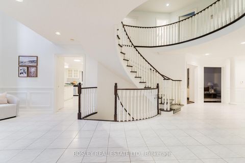 Photo 16 at 82 Woodstone Avenue, Devonsleigh, Richmond Hill