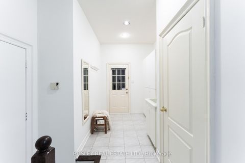 Photo 27 at 82 Woodstone Avenue, Devonsleigh, Richmond Hill