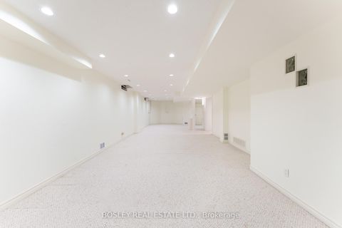 Photo 30 at 82 Woodstone Avenue, Devonsleigh, Richmond Hill