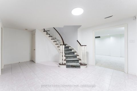 Photo 31 at 82 Woodstone Avenue, Devonsleigh, Richmond Hill