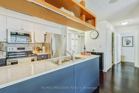 Photo 10 at 3608 - 81 Navy Wharf Court, Waterfront Communities C1, Toronto
