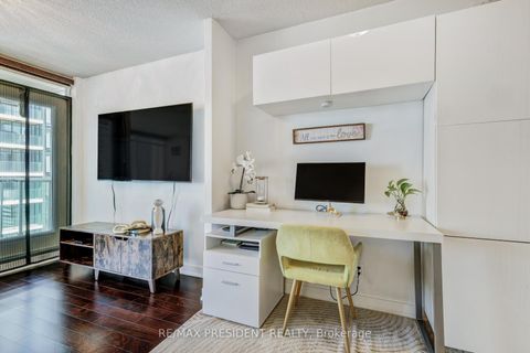Photo 12 at 3608 - 81 Navy Wharf Court, Waterfront Communities C1, Toronto