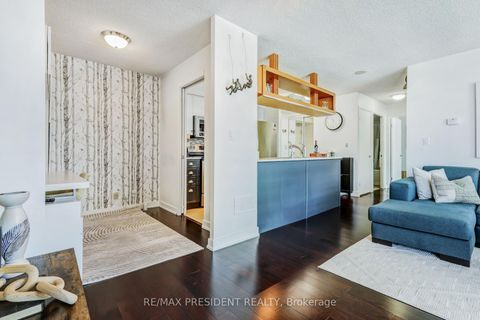 Photo 14 at 3608 - 81 Navy Wharf Court, Waterfront Communities C1, Toronto