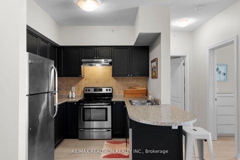 Photo 2 at 107 - 45 Ferndale Drive S, Ardagh, Barrie Photo 2 at 107 - 45 Ferndale Drive S, Ardagh, Barrie