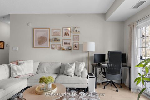 Photo 8 at 107 - 45 Ferndale Drive S, Ardagh, Barrie