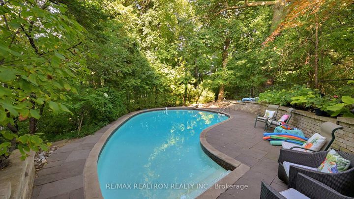 Photo 19 at 1 Vyner Road, Windfields, Toronto