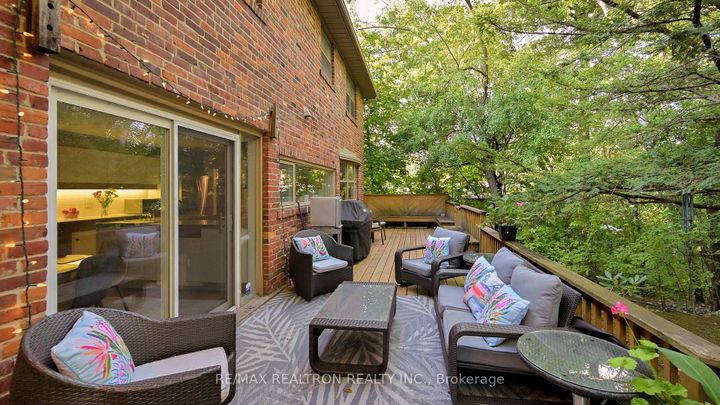 Photo 21 at 1 Vyner Road, Windfields, Toronto