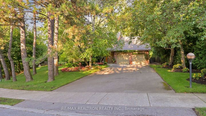 Photo 29 at 1 Vyner Road, Windfields, Toronto