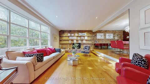 Photo 6 at 1 Vyner Road, Windfields, Toronto