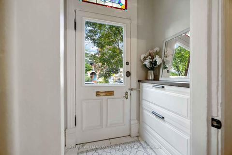 Photo 3 at 455 Ontario Street, Moss Park, Toronto Photo 3 at 455 Ontario Street, Moss Park, Toronto