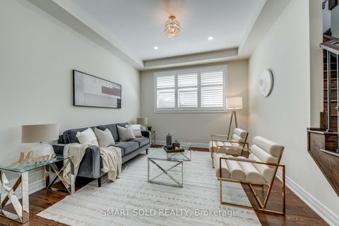 Photo 12 at 3263 Donald Mackay Street, GO Glenorchy, Oakville