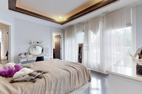 Photo 25 at 44 Tefley Road, Newtonbrook West, Toronto