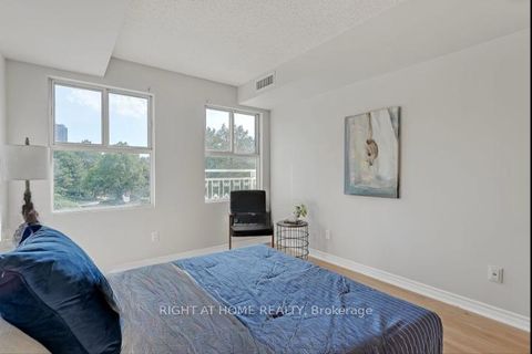 Photo 4 at 307 - 18 Concorde Place, Don Mills, Toronto