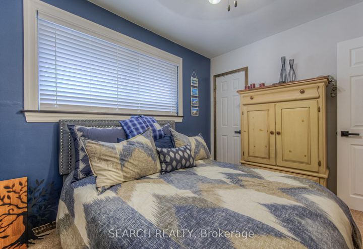 Photo 19 at 3 Kenwood Crescent, Huntington, Hamilton