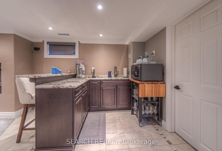 Photo 24 at 3 Kenwood Crescent, Huntington, Hamilton