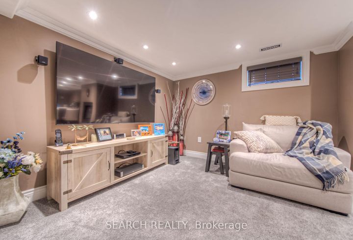 Photo 26 at 3 Kenwood Crescent, Huntington, Hamilton