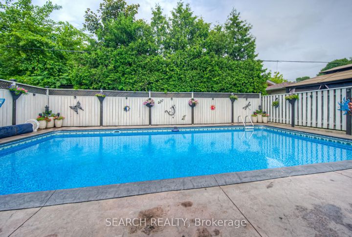 Photo 42 at 3 Kenwood Crescent, Huntington, Hamilton