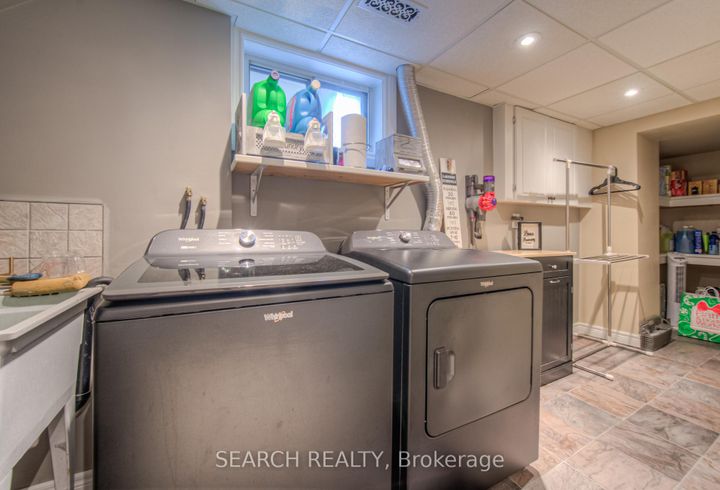 Photo 48 at 3 Kenwood Crescent, Huntington, Hamilton