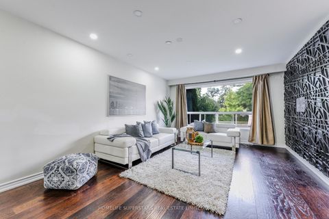 Photo 2 at 3 Lightwood Drive, Beaumonde Heights, Toronto