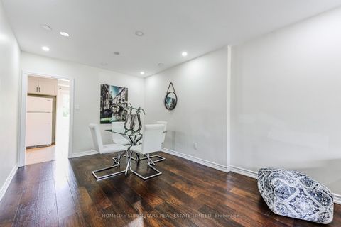 Photo 7 at 3 Lightwood Drive, Beaumonde Heights, Toronto