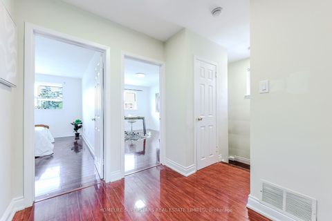 Photo 19 at 3 Lightwood Drive, Beaumonde Heights, Toronto