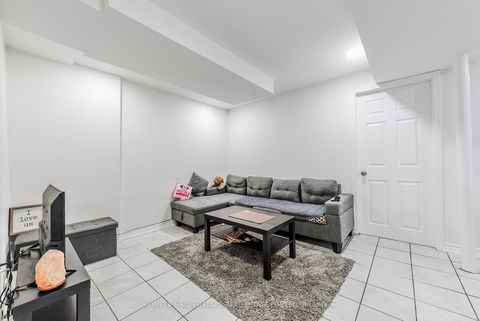 Photo 30 at 3 Lightwood Drive, Beaumonde Heights, Toronto