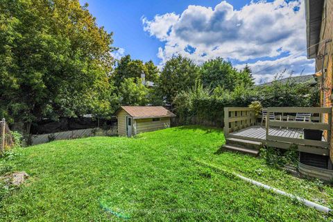 Photo 35 at 3 Lightwood Drive, Beaumonde Heights, Toronto