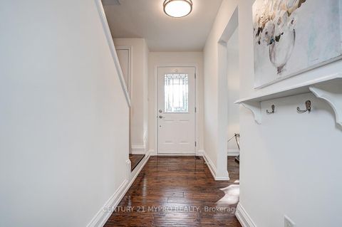Photo 3 at 24 Gair Drive, Alderwood, Toronto