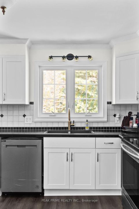 Photo 12 at 5502 SUNNIDALE TOSORONTIO TOWNLINE, New Lowell, Clearview Photo 12 at 5502 SUNNIDALE TOSORONTIO TOWNLINE, New Lowell, Clearview