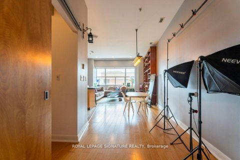 Photo 2 at 801 - 700 King Street W, Niagara, Toronto