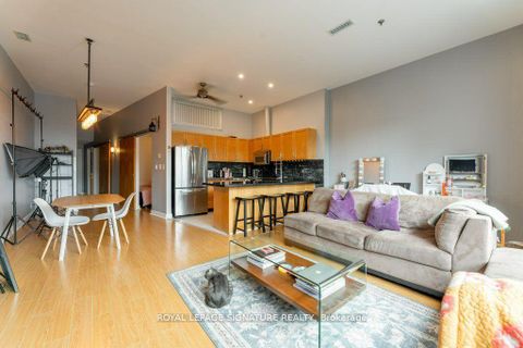 Photo 7 at 801 - 700 King Street W, Niagara, Toronto