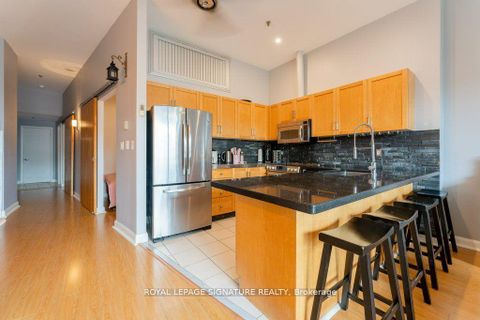 Photo 11 at 801 - 700 King Street W, Niagara, Toronto Photo 11 at 801 - 700 King Street W, Niagara, Toronto