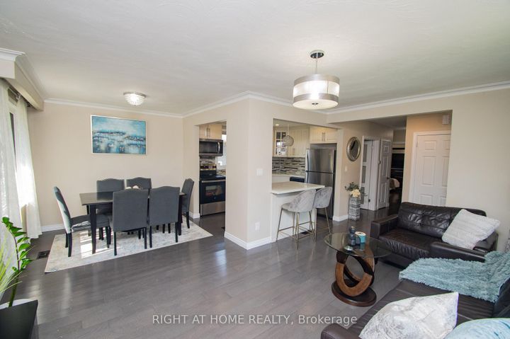 Photo 5 at 65 Bridgenorth Crescent, Beaumonde Heights, Toronto