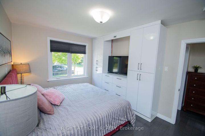 Photo 8 at 65 Bridgenorth Crescent, Beaumonde Heights, Toronto