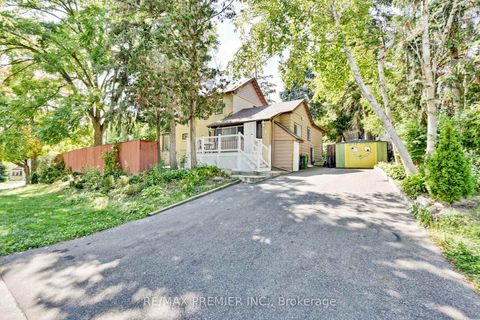 Photo 1 at 1 Edgebrook Drive, Beaumonde Heights, Toronto