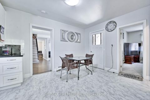 Photo 21 at 1 Edgebrook Drive, Beaumonde Heights, Toronto