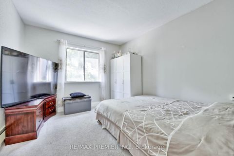 Photo 24 at 1 Edgebrook Drive, Beaumonde Heights, Toronto