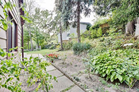 Photo 41 at 1 Edgebrook Drive, Beaumonde Heights, Toronto