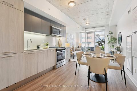 Photo 4 at 7 - 665 Kingston Road, The Beaches, Toronto