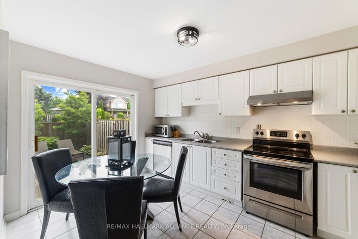 Photo 8 at 2185 Baronwood Drive, WM Westmount, Oakville