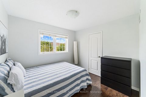 Photo 12 at 2185 Baronwood Drive, WM Westmount, Oakville