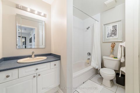 Photo 17 at 2185 Baronwood Drive, WM Westmount, Oakville