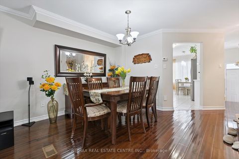 Photo 10 at 665D Scarlett Road, Humber Heights, Toronto