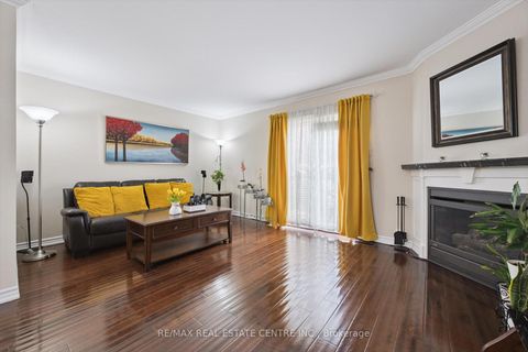 Photo 12 at 665D Scarlett Road, Humber Heights, Toronto