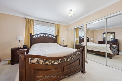 Photo 18 at 665D Scarlett Road, Humber Heights, Toronto