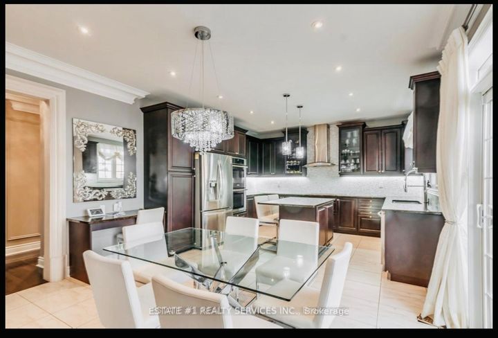 Photo 12 at 4 Agincourt Circle, Credit Valley, Brampton